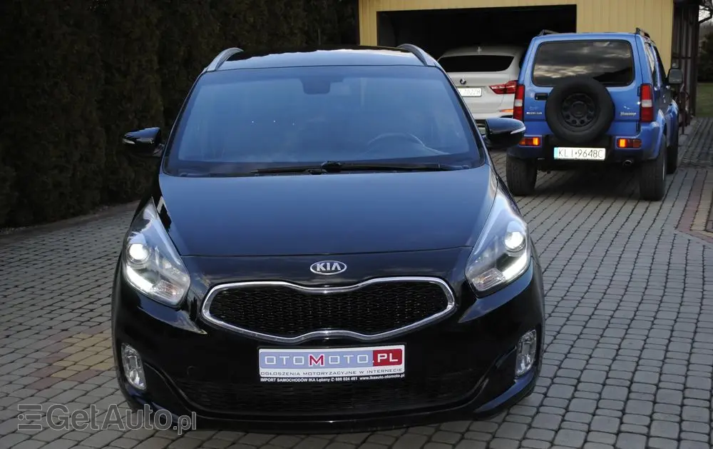 KIA Carens 