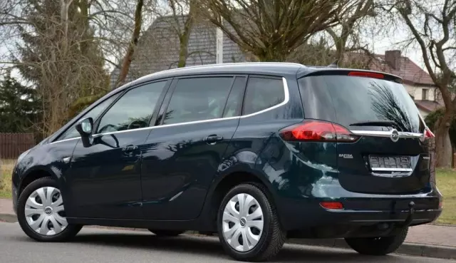 OPEL Zafira 