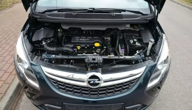 OPEL Zafira 