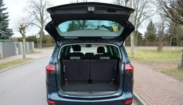 OPEL Zafira 