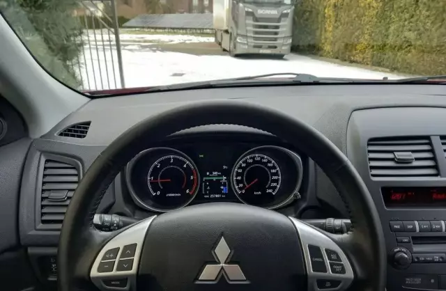 MITSUBISHI ASX 