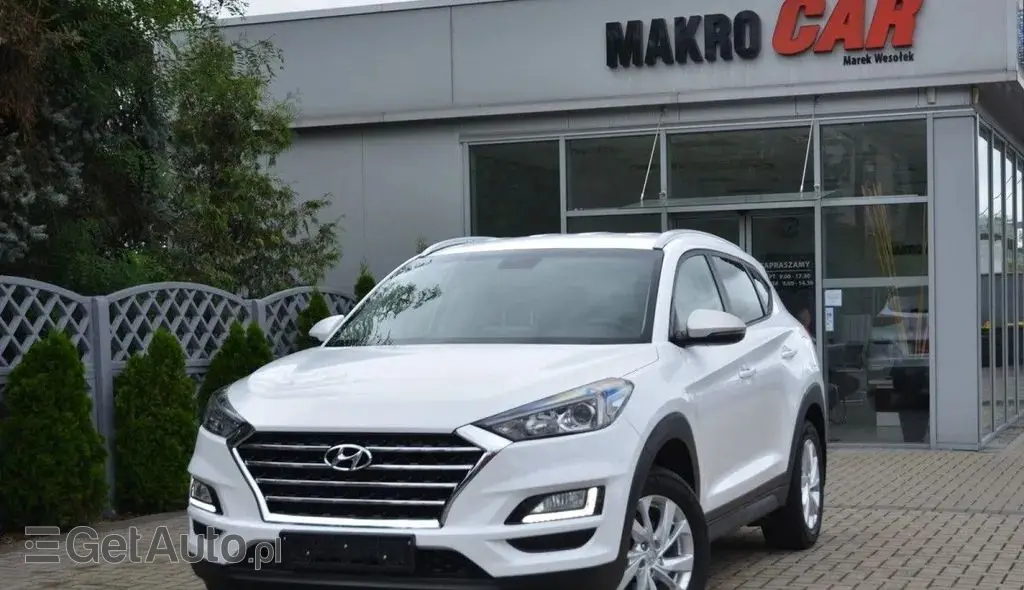HYUNDAI Tucson 