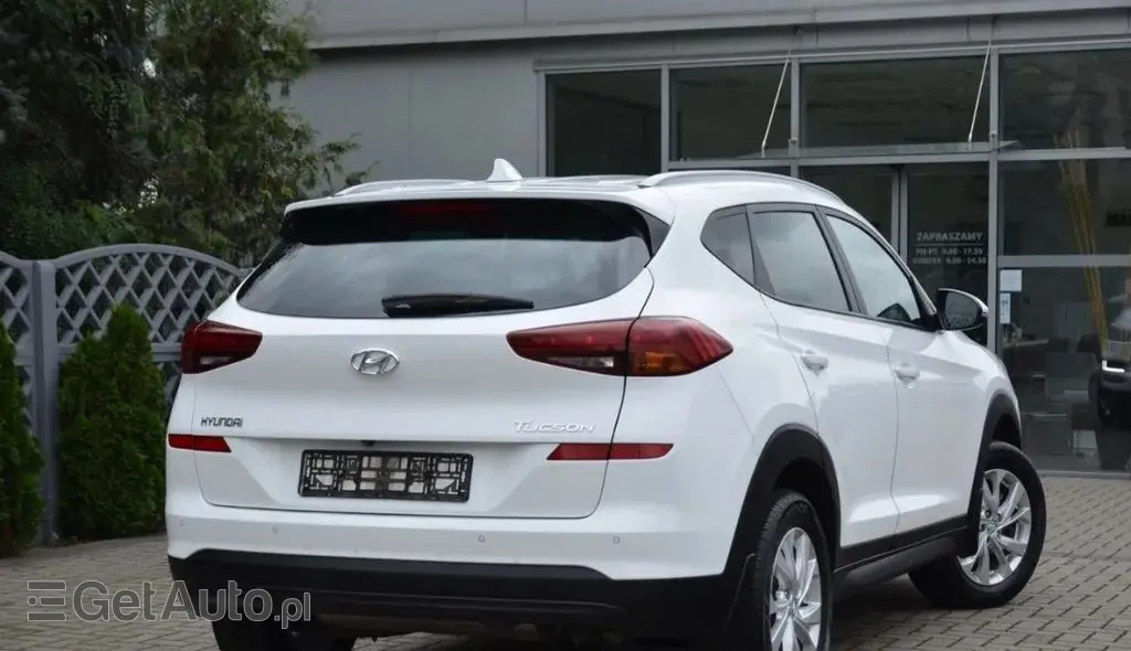 HYUNDAI Tucson 