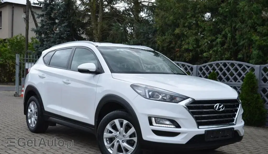 HYUNDAI Tucson 