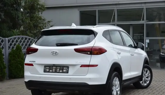 HYUNDAI Tucson 