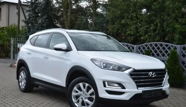 HYUNDAI Tucson 