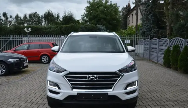 HYUNDAI Tucson 
