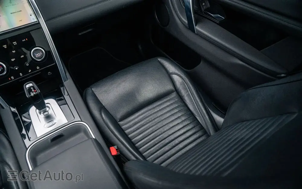 LAND ROVER Discovery Sport D165 Dynamic SE