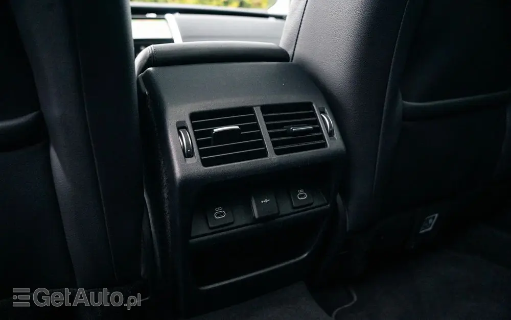 LAND ROVER Discovery Sport D165 Dynamic SE