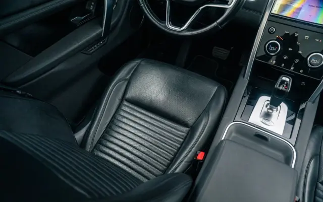 LAND ROVER Discovery Sport D165 Dynamic SE
