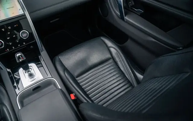 LAND ROVER Discovery Sport D165 Dynamic SE