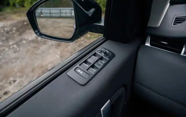 LAND ROVER Discovery Sport D165 Dynamic SE