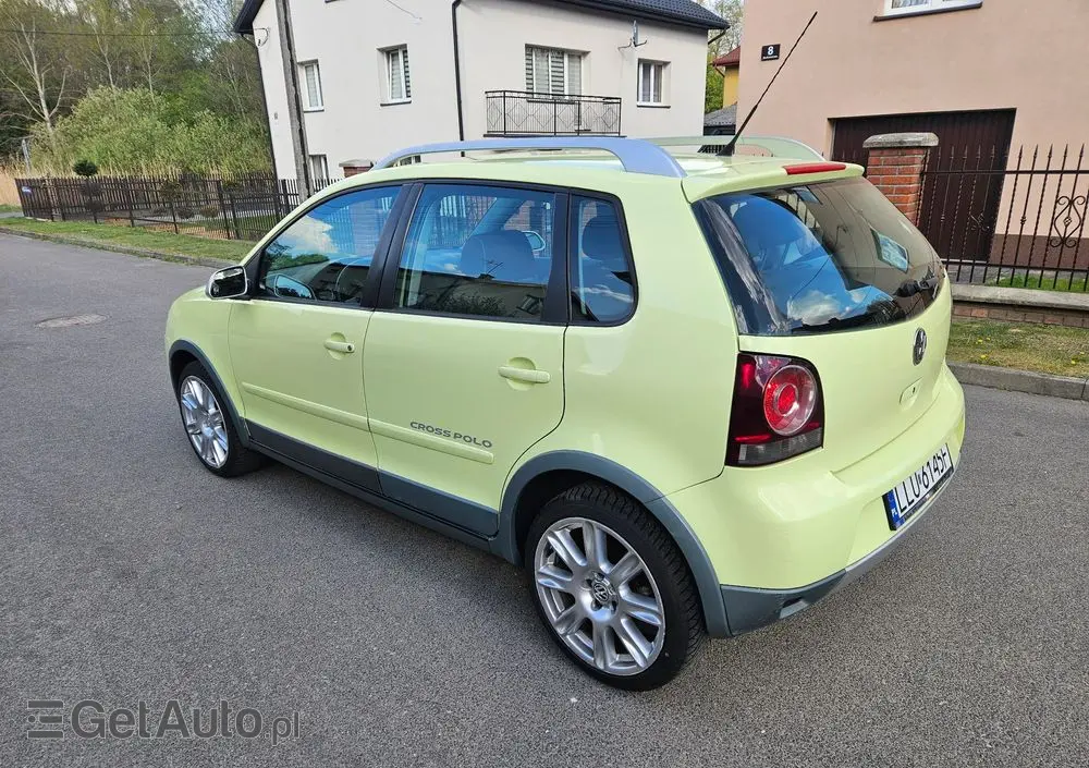 VOLKSWAGEN Polo Cross 