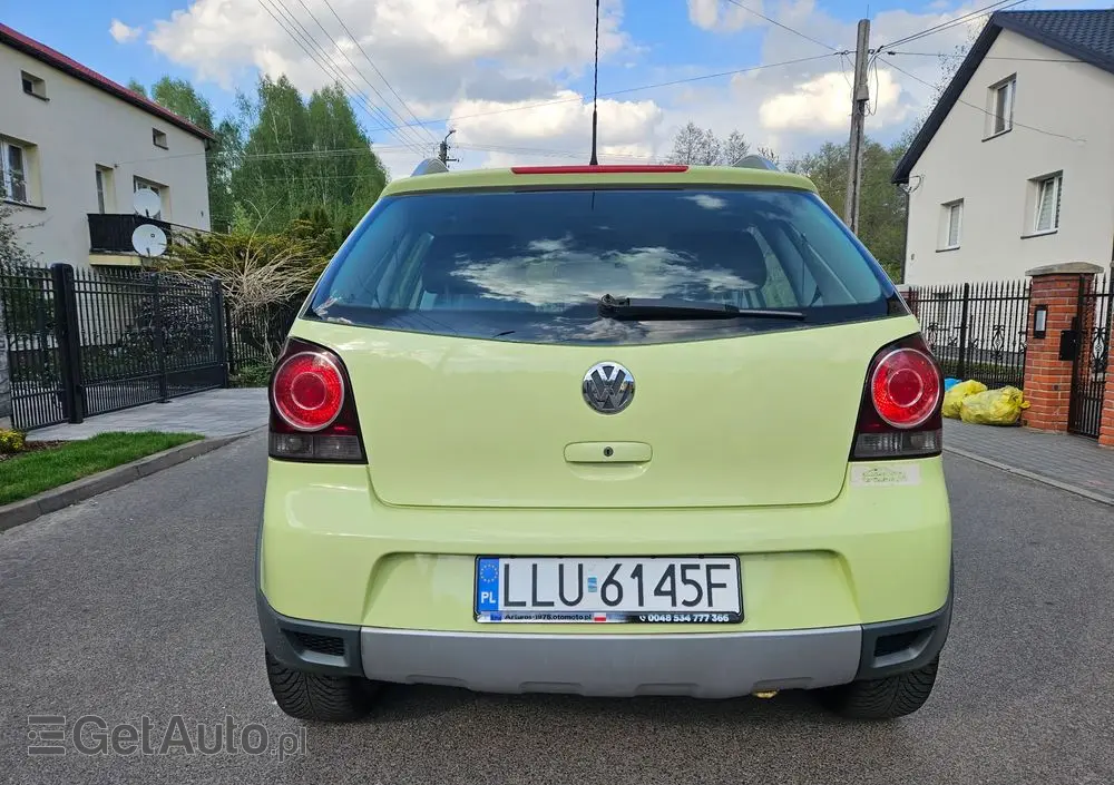 VOLKSWAGEN Polo Cross 