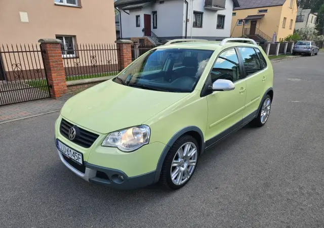 VOLKSWAGEN Polo Cross 
