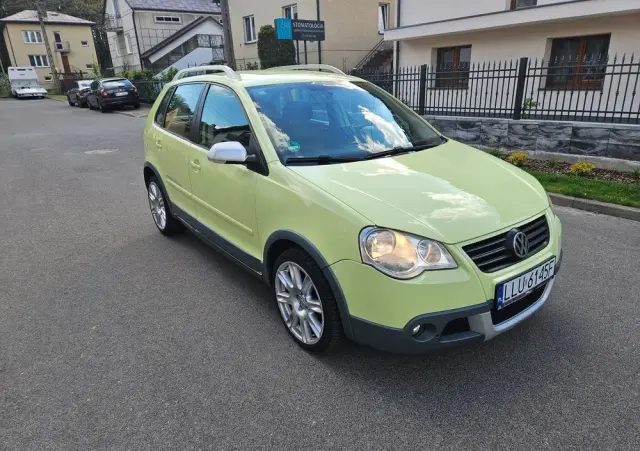 VOLKSWAGEN Polo Cross 