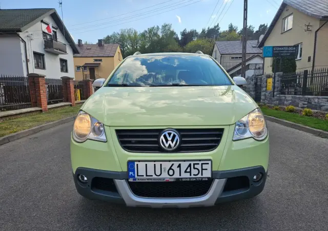 VOLKSWAGEN Polo Cross 