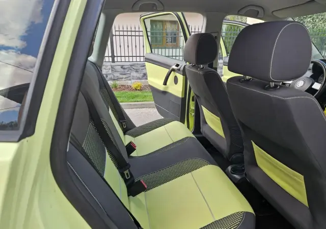 VOLKSWAGEN Polo Cross 