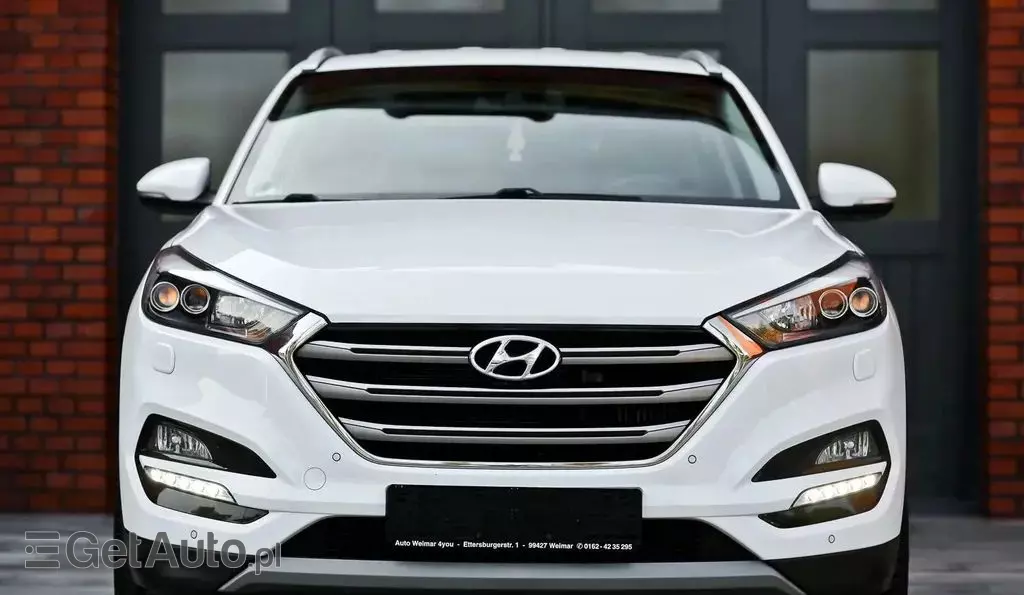 HYUNDAI Tucson 