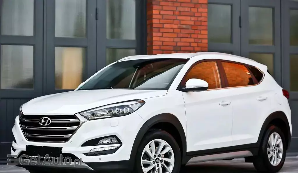 HYUNDAI Tucson 