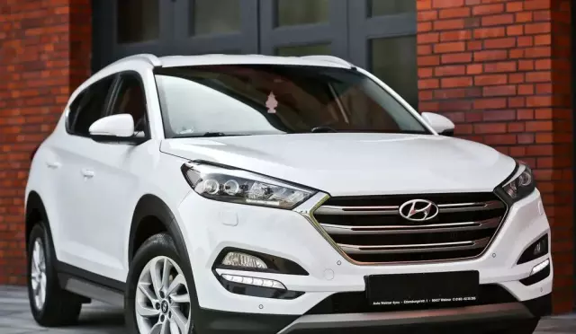 HYUNDAI Tucson 