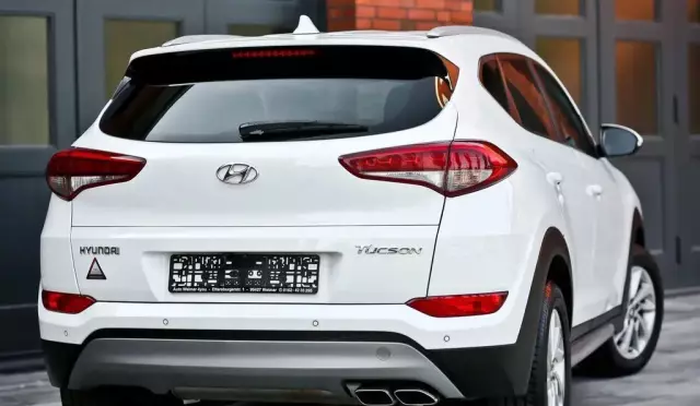 HYUNDAI Tucson 