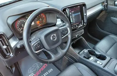 VOLVO Xc 40 