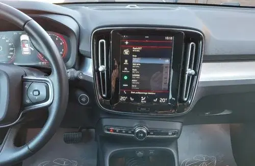 VOLVO Xc 40 