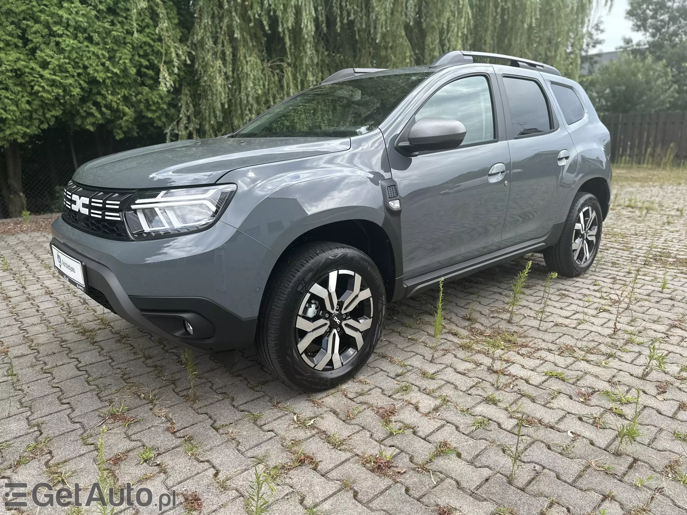 DACIA Duster Journey