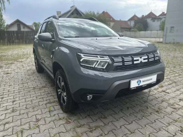 DACIA Duster Journey