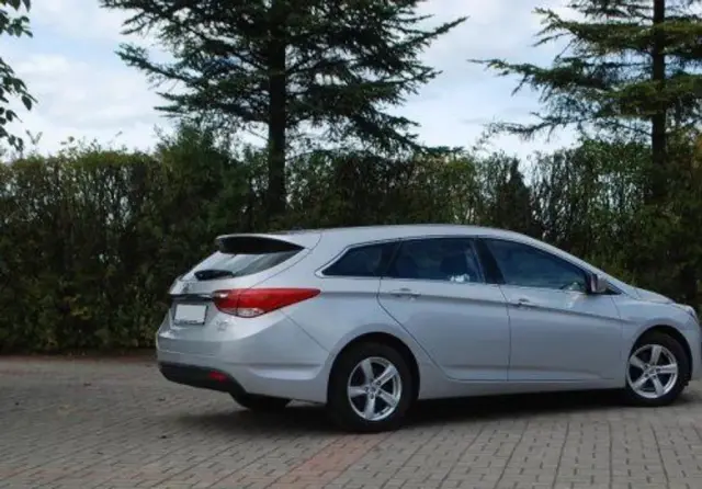 HYUNDAI I40 