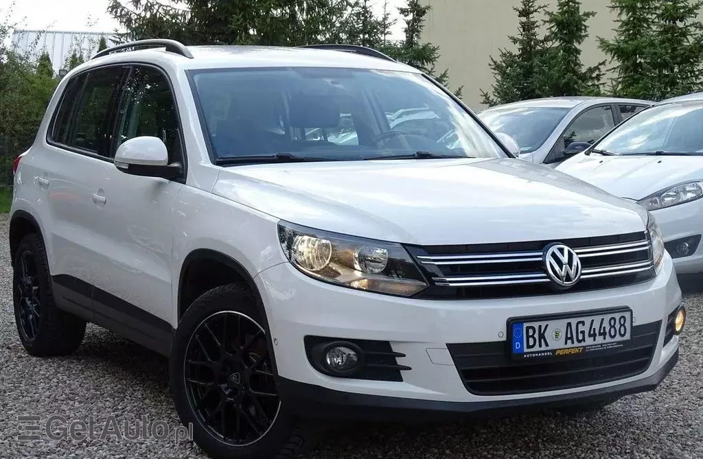 VOLKSWAGEN Tiguan 