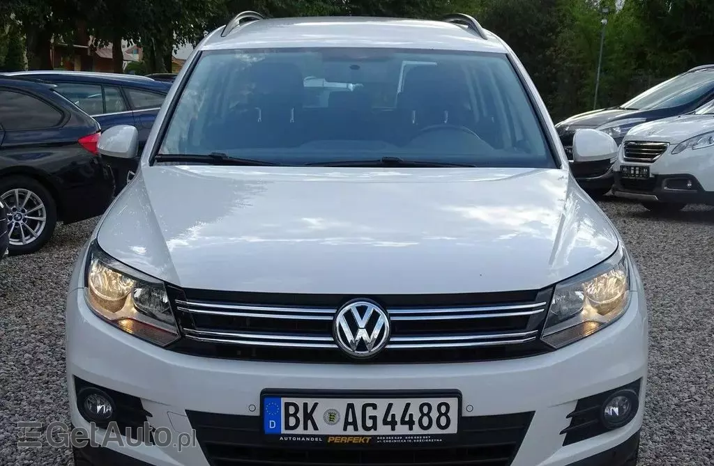 VOLKSWAGEN Tiguan 