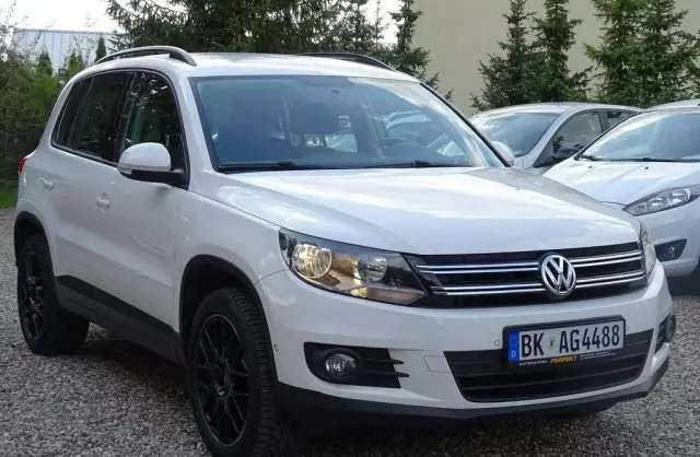 VOLKSWAGEN Tiguan 