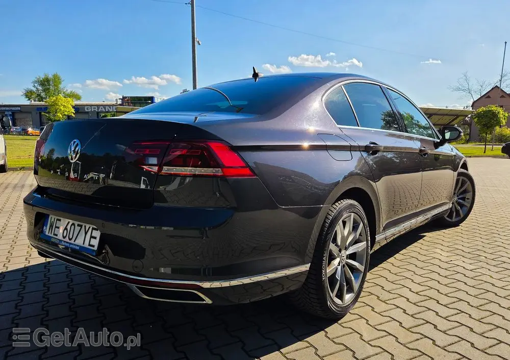 VOLKSWAGEN Passat 2.0 TSI Elegance DSG