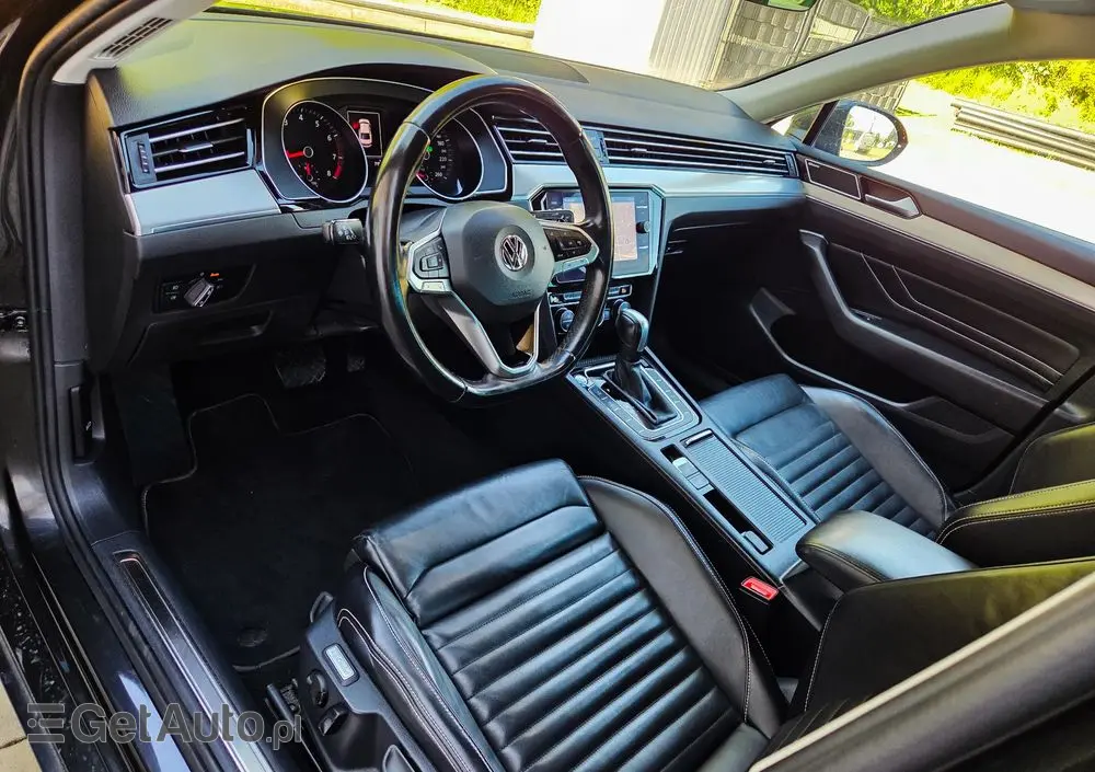 VOLKSWAGEN Passat 2.0 TSI Elegance DSG