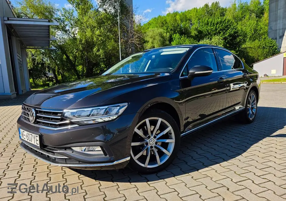 VOLKSWAGEN Passat 2.0 TSI Elegance DSG