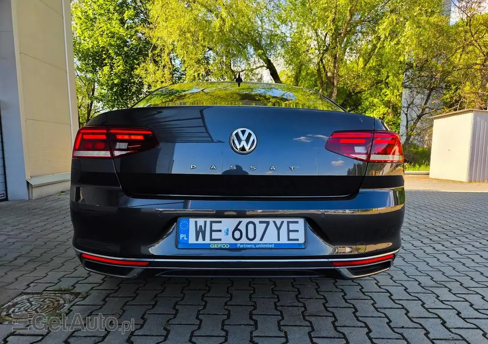 VOLKSWAGEN Passat 2.0 TSI Elegance DSG