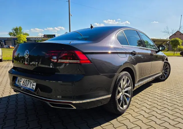 VOLKSWAGEN Passat 2.0 TSI Elegance DSG