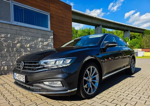 VOLKSWAGEN Passat 2.0 TSI Elegance DSG