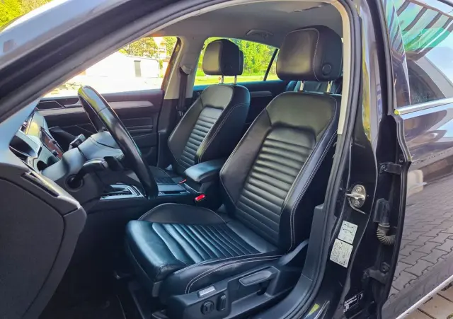 VOLKSWAGEN Passat 2.0 TSI Elegance DSG