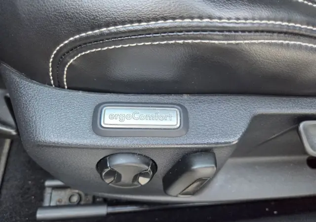 VOLKSWAGEN Passat 2.0 TSI Elegance DSG