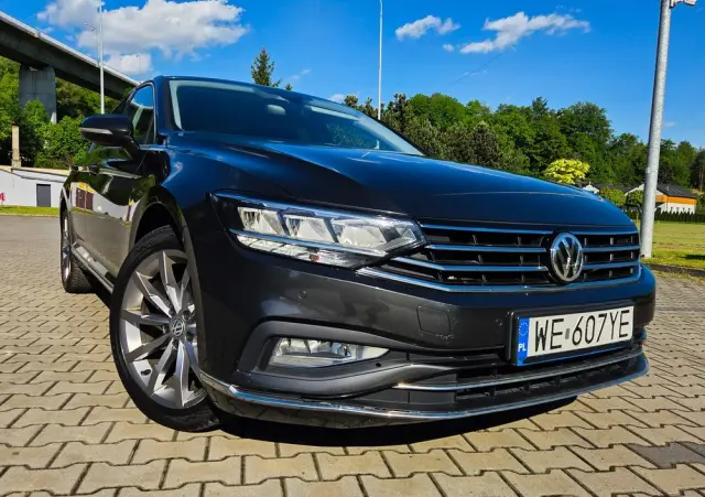 VOLKSWAGEN Passat 2.0 TSI Elegance DSG