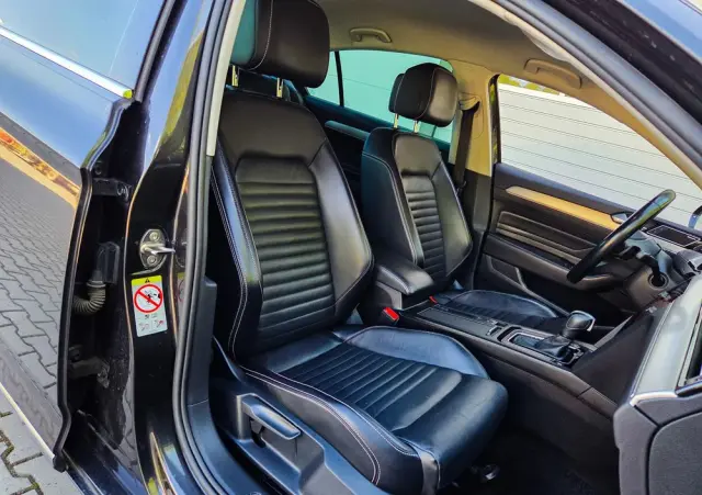 VOLKSWAGEN Passat 2.0 TSI Elegance DSG