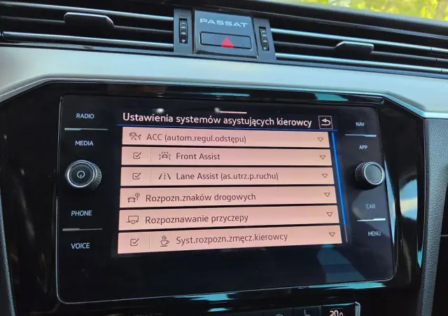 VOLKSWAGEN Passat 2.0 TSI Elegance DSG