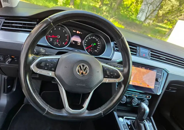 VOLKSWAGEN Passat 2.0 TSI Elegance DSG