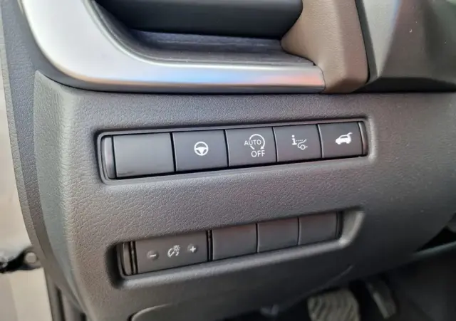 NISSAN Qashqai 1.3 DIG-T MHEV Xtronic Tekna