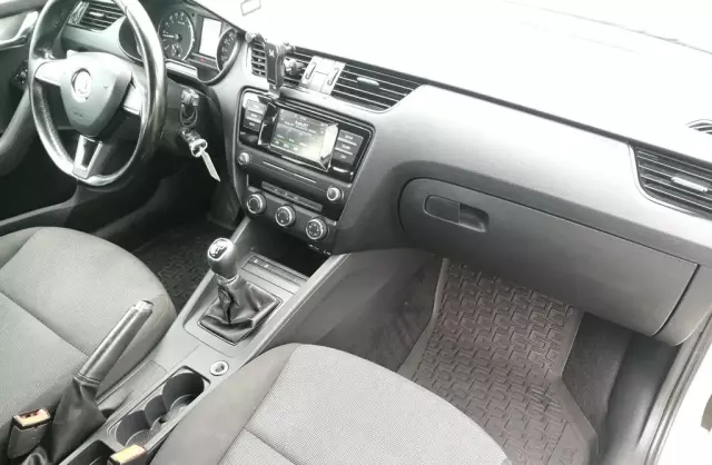SKODA Octavia 