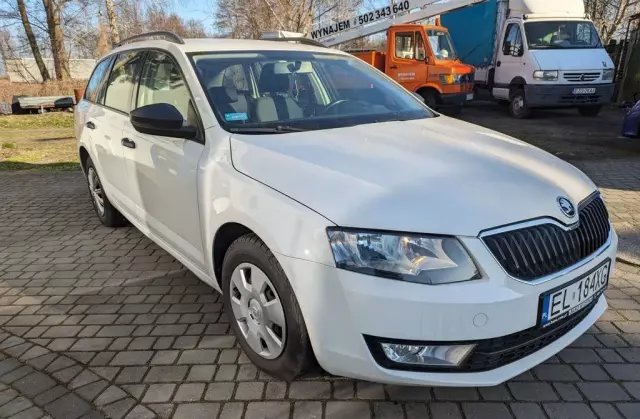 SKODA Octavia 