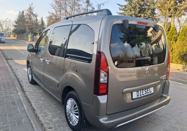 PEUGEOT Partner HDi FAP 115 Style